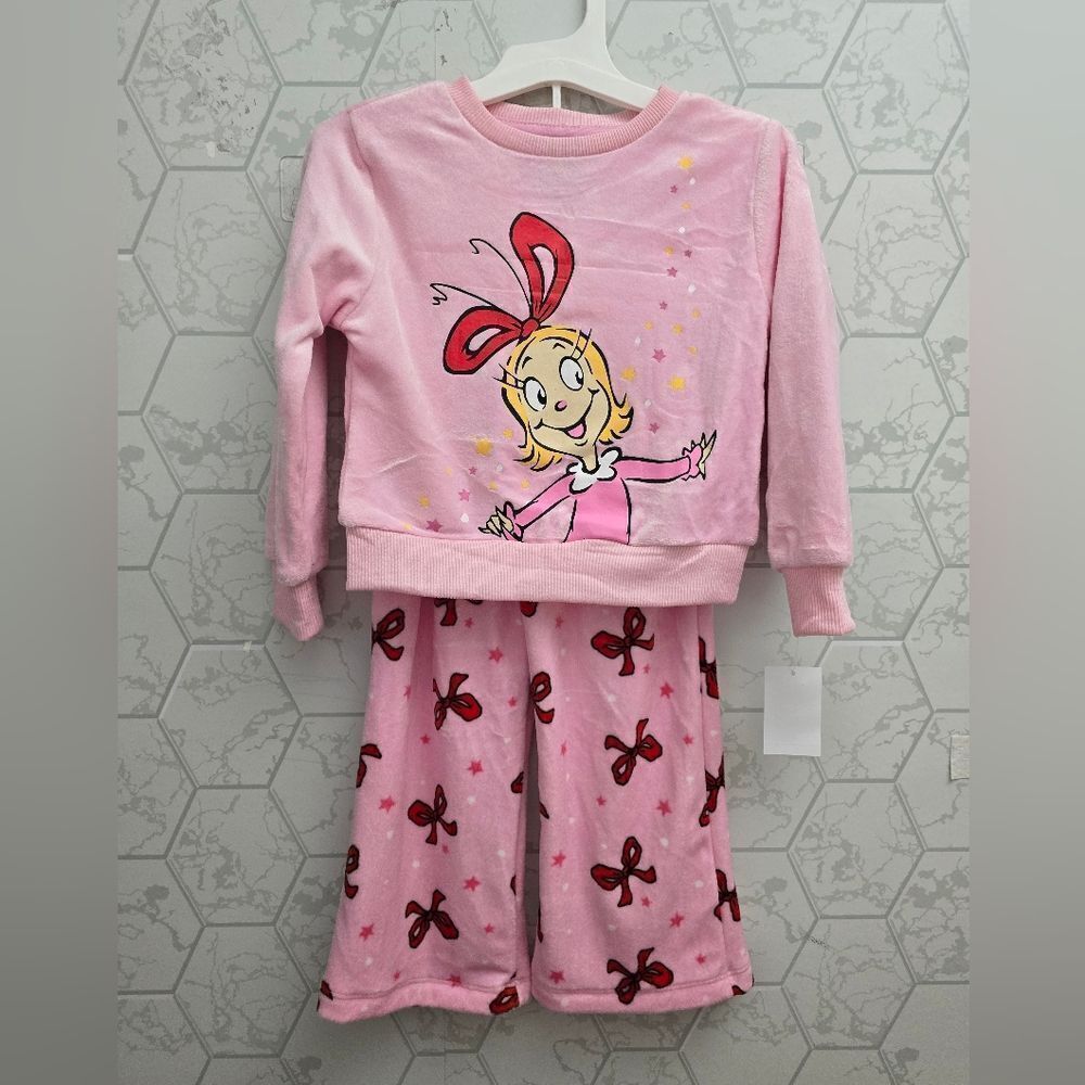 Nwt The Grinch Cindy Lou Who Girls Plush Velour Pink outfit